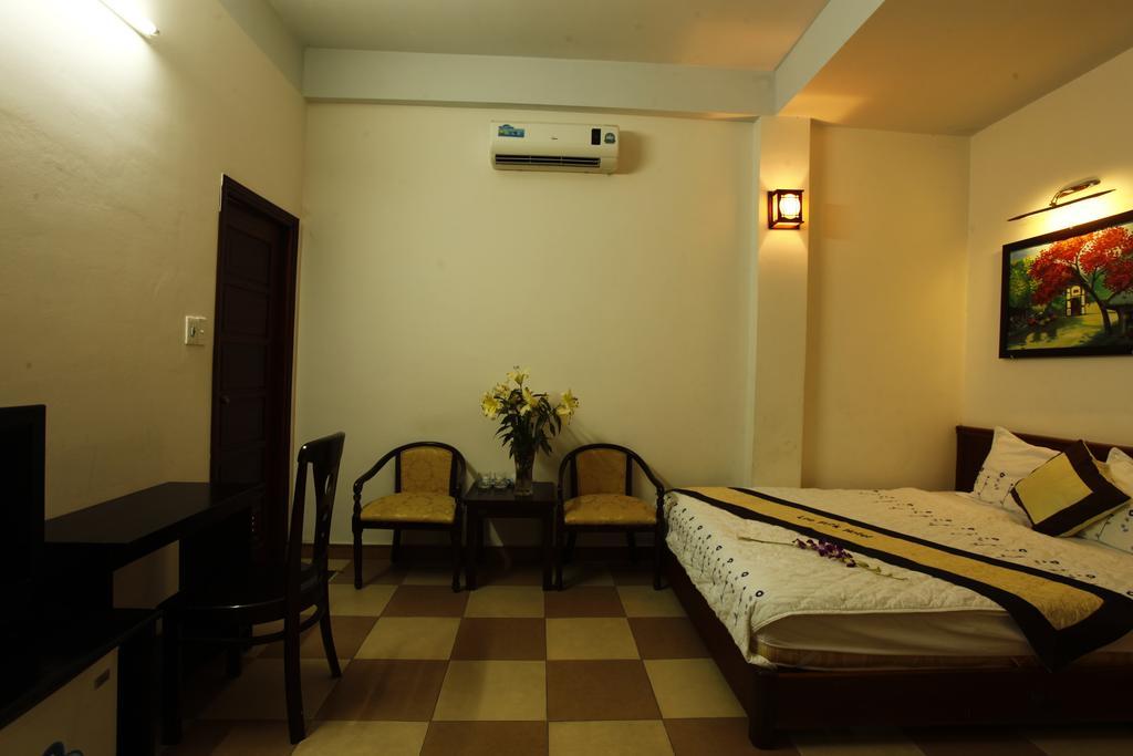 Camry Hotel Da Nang Eksteriør billede